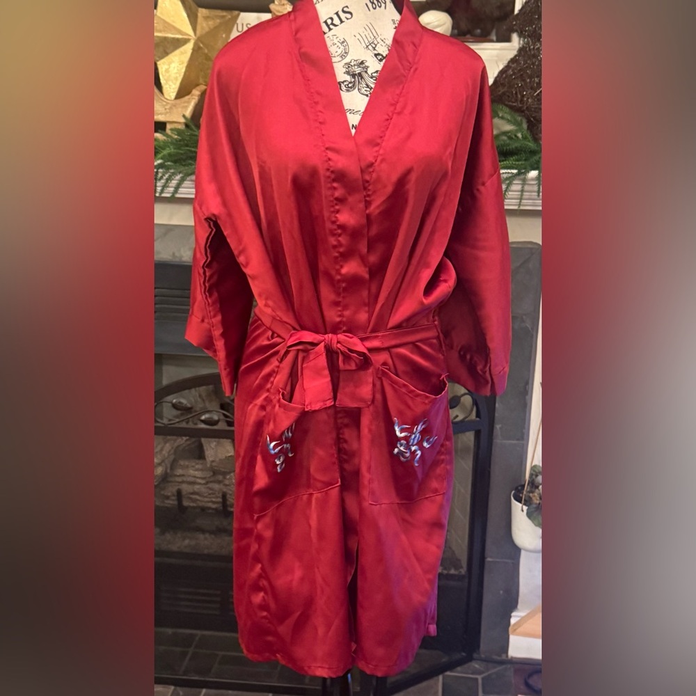 Satin Red Women's Robe with Embroidered Pockets